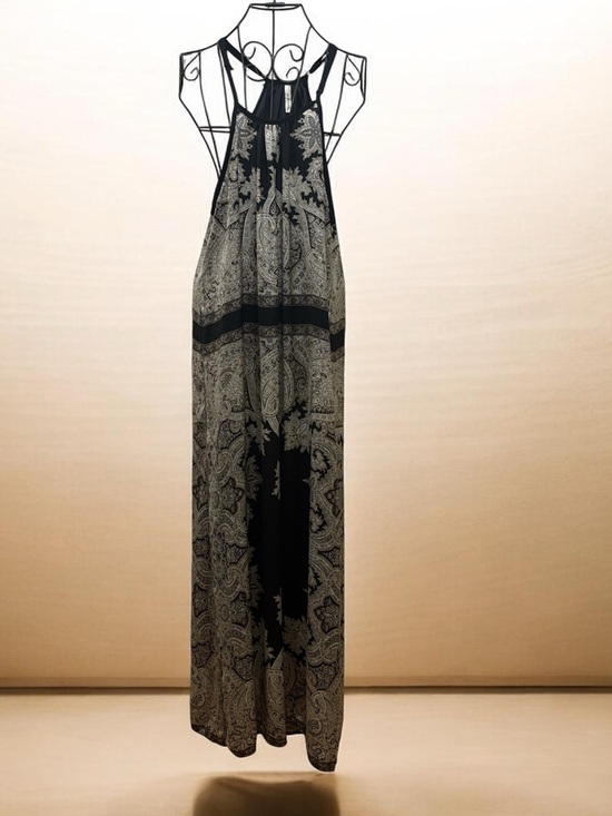 NWOT Dresses & Skirts - Paradise Black Gray White Paisley Halter Printed Maxi Dress Size S NWOT